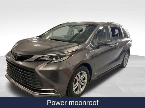 Predawn Gray Mica 2021 Toyota Sienna Platinum 7 Passenger