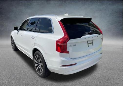 Crystal White Metallic 2023 Volvo XC90 B5 Core