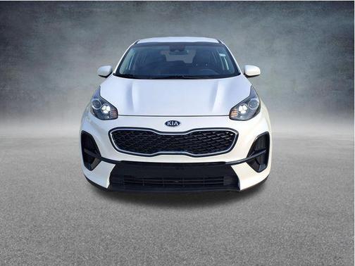 Snow White Pearl 2021 Kia Sportage LX