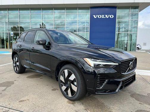 2024 Volvo XC60 Recharge Plug-In Hybrid T8 Ultimate Dark Theme