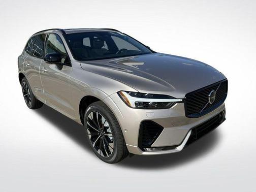 2026 Volvo XC60 B5 Plus