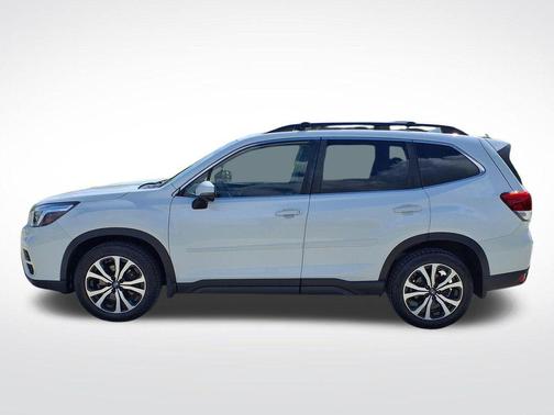 Crystal White Pearl 2021 Subaru Forester Limited