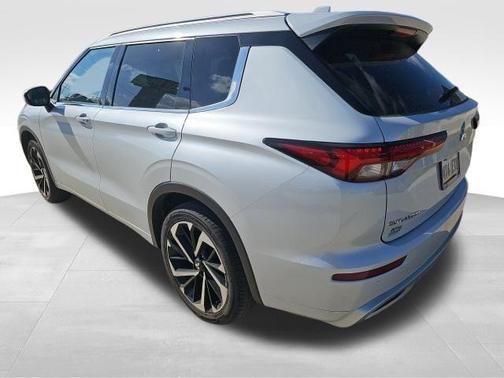2022 Mitsubishi Outlander SEL 2.5 2WD