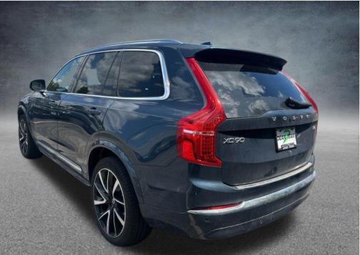 Denim Blue Metallic 2023 Volvo XC90 B6 Plus 7-Seater