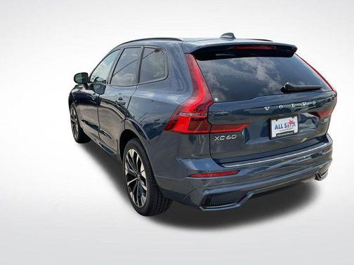 Denim Blue Metallic 2026 Volvo XC60 B5 Plus