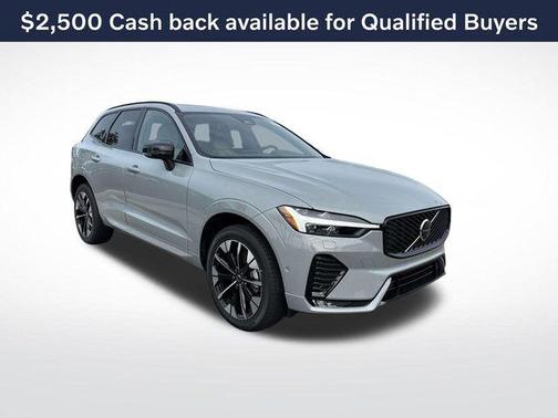 2026 Volvo XC60 B5 Plus