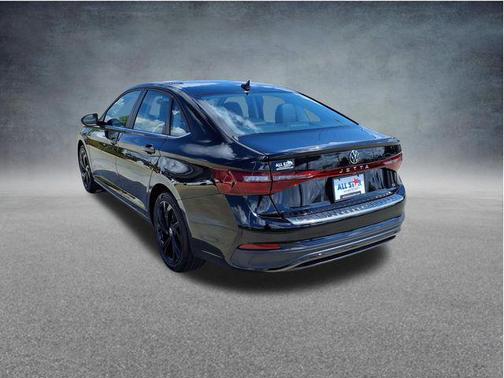 Deep Black Pearl 2025 Volkswagen Jetta 1.5T SE