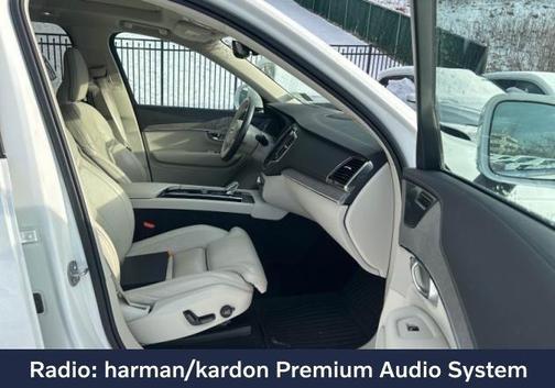 2023 Volvo XC90 B6 Ultimate 6-Seater