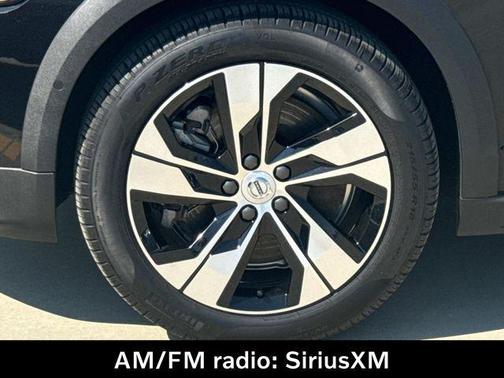 2025 Volvo V60 Cross Country Plus, B5 AWD Gas (mild hybrid)