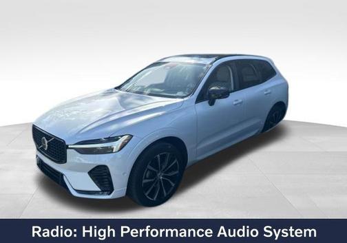 2024 Volvo XC60 B5 Plus Dark Theme