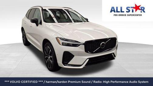 2024 Volvo XC60 B5 Plus Dark Theme