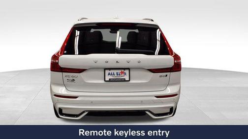 2024 Volvo XC60 B5 Plus Dark Theme