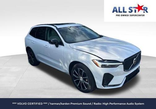 2024 Volvo XC60 B5 Plus Dark Theme