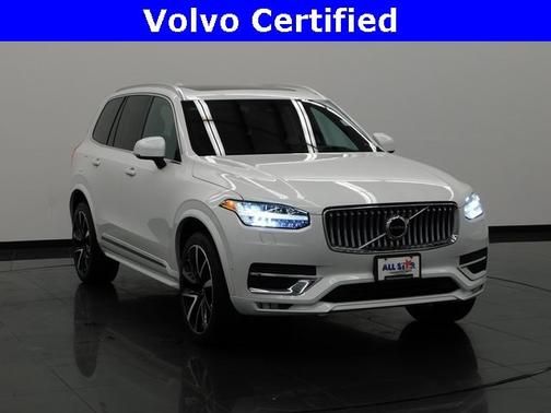 2023 Volvo XC90 B5 AWD Plus