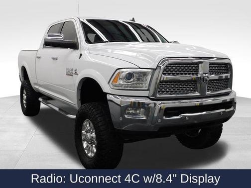 2018 RAM 2500 Laramie Crew Cab 4x4 6'4' Box