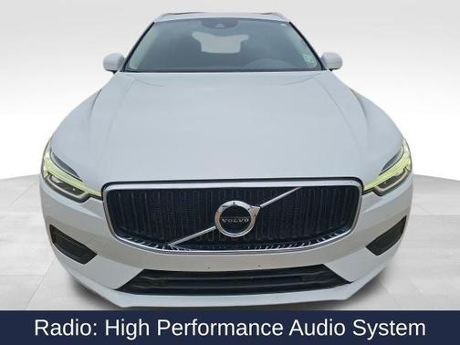 2020 Volvo XC60 T5 Momentum