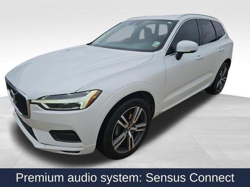 2020 Volvo XC60 T5 Momentum