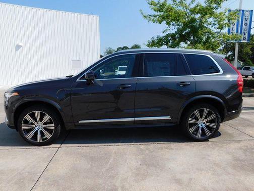 2024 Volvo XC90 Recharge Plug-In Hybrid T8 Plus Bright Theme 7-Seater