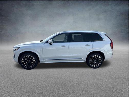 Crystal White Pearl 2026 Volvo XC90 B6 Ultra 7-Seater