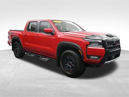 Red Alert 2025 Nissan Frontier PRO-4X
