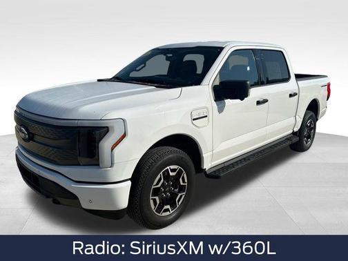 Oxford White 2023 Ford F-150 Lightning XLT
