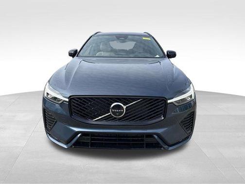 Denim Blue Metallic 2026 Volvo XC60 B5 Plus