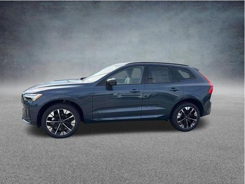 Denim Blue Metallic 2026 Volvo XC60 B5 Plus