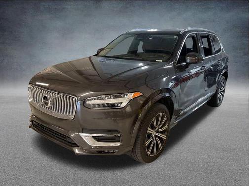 Platinum Grey Metallic 2023 Volvo XC90 B6 Plus 7-Seater