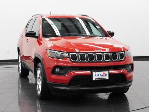 2023 Jeep Compass Latitude Lux
