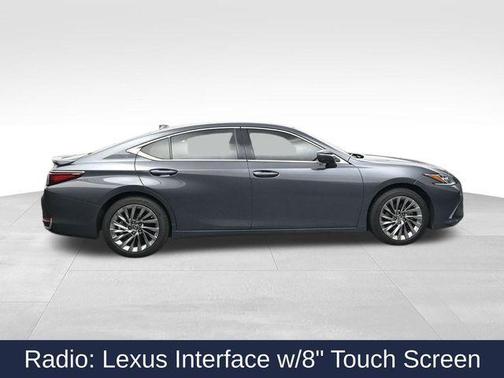 2025 Lexus ES 300h Luxury