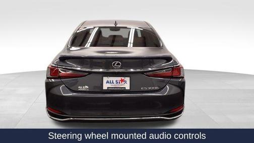 2025 Lexus ES 300h Luxury