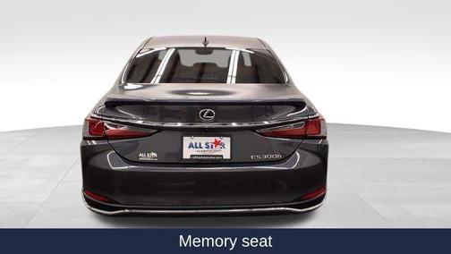 2025 Lexus ES 300h Luxury