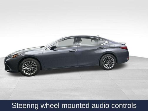 2025 Lexus ES 300h Luxury