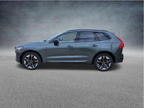 Forest Lake 2026 Volvo XC60 B5 Plus