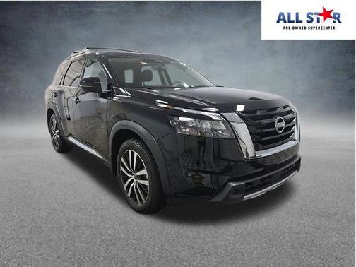 Super Black 2025 Nissan Pathfinder Platinum FWD