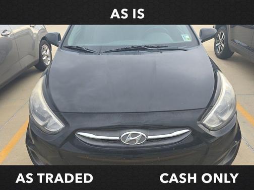 Ultra Black Pearl 2016 Hyundai Accent SE