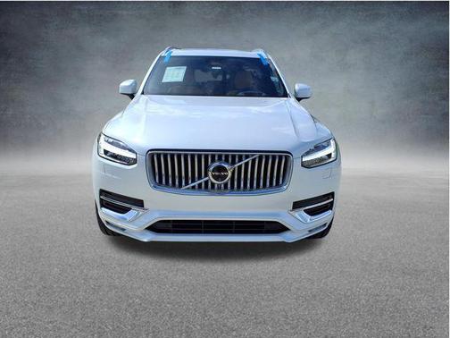 Crystal White Metallic 2024 Volvo XC90 B6 Ultimate Bright Theme 7-Seater