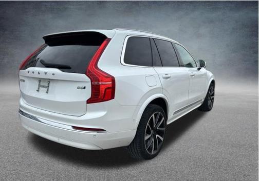 Crystal White Metallic 2024 Volvo XC90 B6 Ultimate Bright Theme 7-Seater