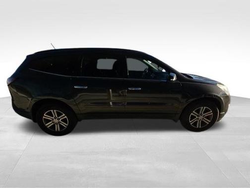 2017 Chevrolet Traverse 2LT