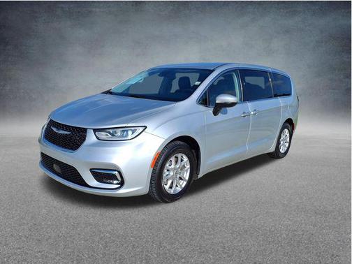 Silver Mist Clearcoat 2023 Chrysler Pacifica Touring L