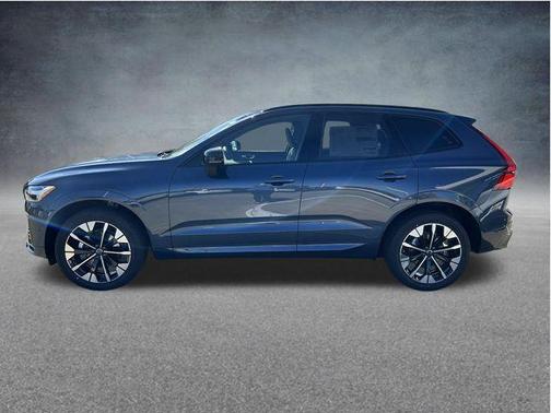 Denim Blue Metallic 2026 Volvo XC60 B5 Plus