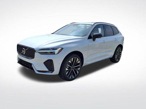 Crystal White Metallic 2026 Volvo XC60 B5 Ultra