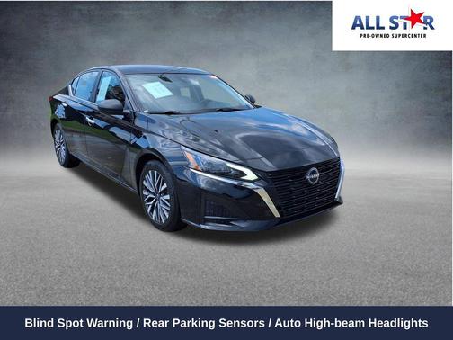 Super Black Clearcoat 2025 Nissan Altima 2.5 SV