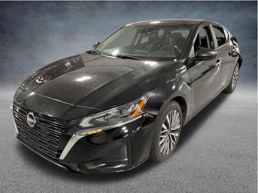 Super Black Clearcoat 2025 Nissan Altima 2.5 SV