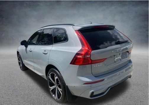 Vapour Grey Metallic 2024 Volvo XC60 B5 Ultimate Dark Theme