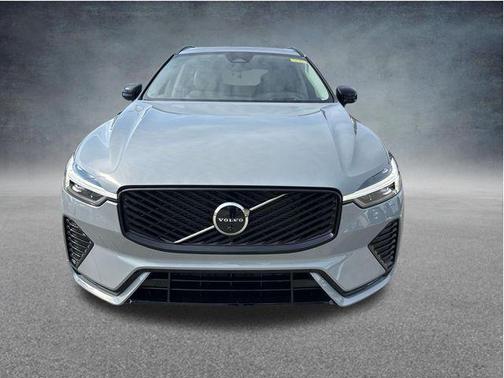 Vapour Grey Metallic 2026 Volvo XC60 B5 Ultra