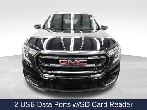 2023 GMC Terrain AWD AT4
