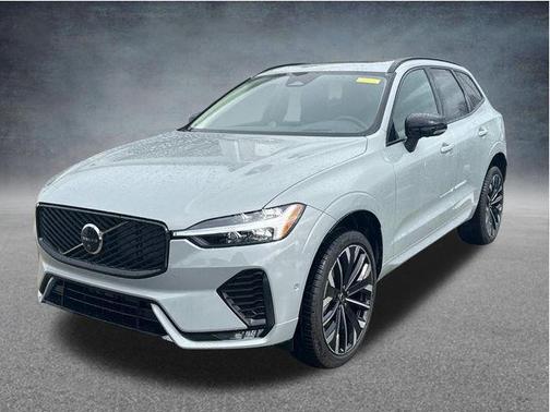 Vapour Grey Metallic 2026 Volvo XC60 B5 Ultra