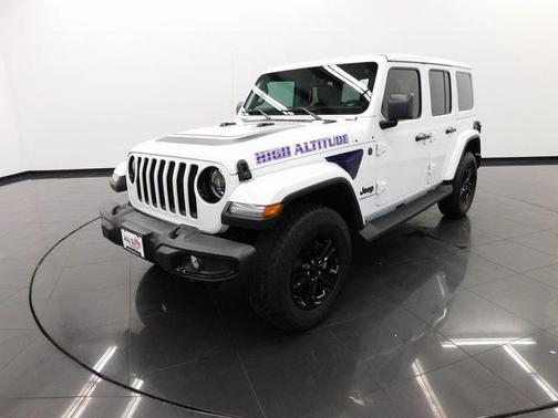 2023 Jeep Wrangler 4-Door Sahara Altitude 4x4