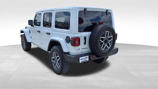 Bright White Clearcoat 2025 Jeep Wrangler 4-Door Sahara 4x4